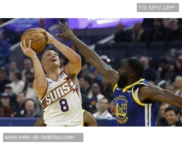 科尔赞穆迪投篮出色防守布克表现优异重回球队核心轮换