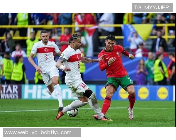 B费谈角色转变:助攻中锋C罗带来的独特价值无可替代