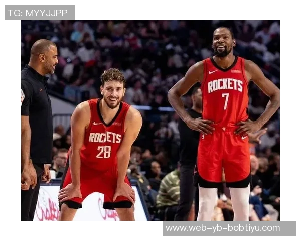 今日独行侠背靠背挑战火箭克莱与加福德因状态不佳缺席比赛