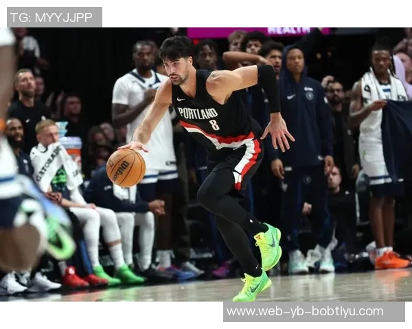 斯普利特深入解析轮换策略关注球员攻防反应与抢篮板表现